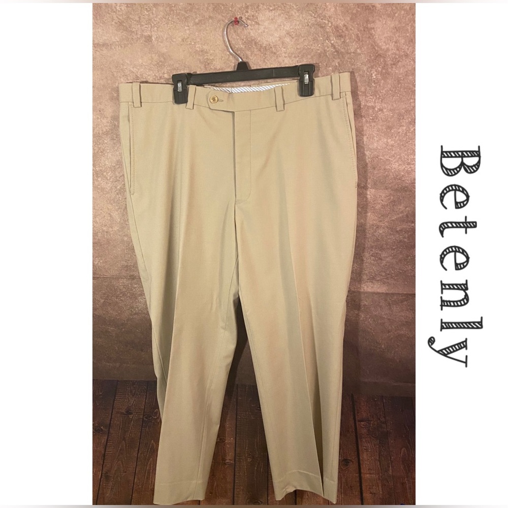 Betenly PHOENIX Tan (Color code Stone) Flat front Dress Pants. Size 38”x28”-NWOT